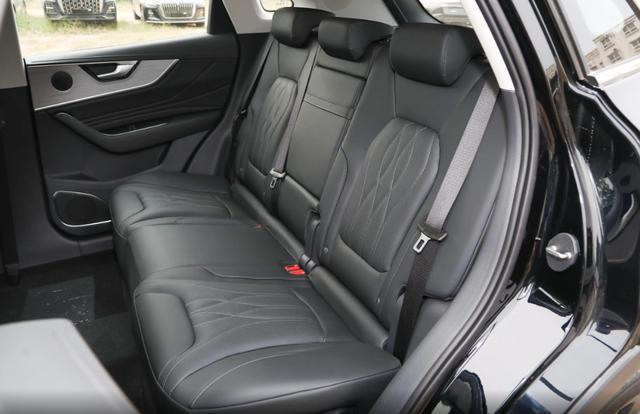 定位豪華SUV，優惠后起售價不到14萬，2025款紅旗HS5還有啥看點？-有駕