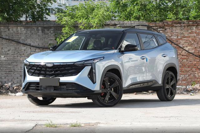 好看、好開還智能，優(yōu)惠后8.78萬起步的吉利新博越，能否讓你滿意-有駕