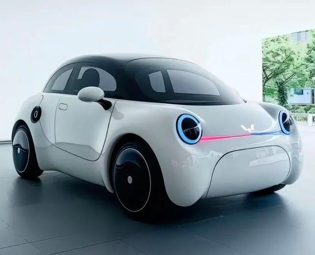 五菱1.2萬純電動車“零蛋”，設計精妙契合年輕審美-有駕