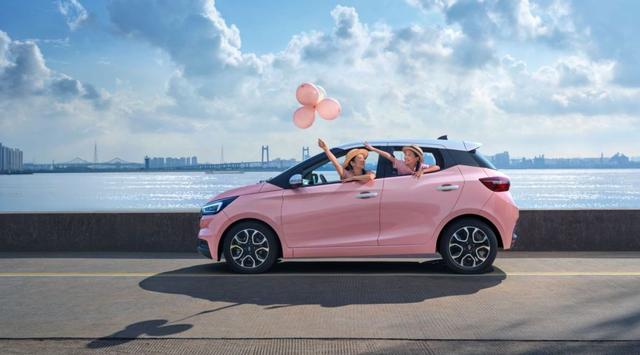 江鈴集團(tuán)新能源攜四款車(chē)型亮相香港車(chē)展，國(guó)際化布局成果顯著-有駕