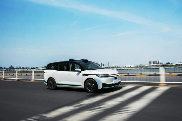 江鈴集團(tuán)新能源攜四款車(chē)型亮相香港車(chē)展，國(guó)際化布局成果顯著-有駕