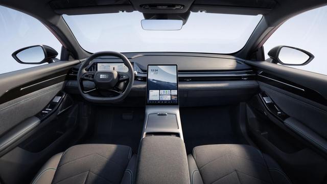 顏值與安全兼?zhèn)洌y河L6創(chuàng)想版帶你進(jìn)入都市麗人行列-有駕