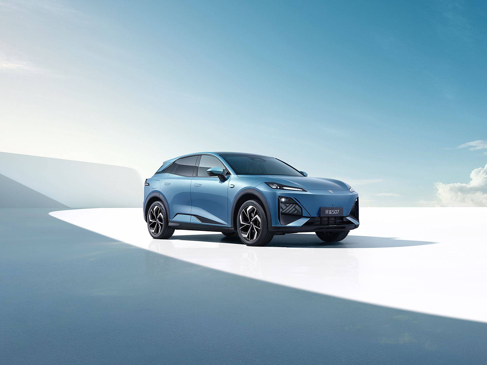 開了幾十款新車的肺腑之言:買新能源車,這3個“底線”不能破