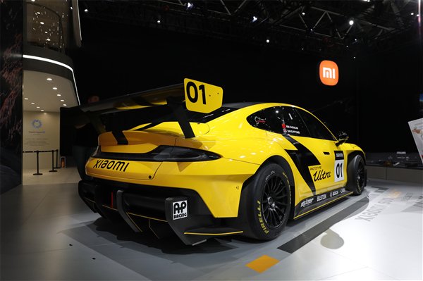 小米:我們就對(duì)標(biāo)特斯拉和保時(shí)捷 高標(biāo)準(zhǔn)才能造出SU7好車(chē)