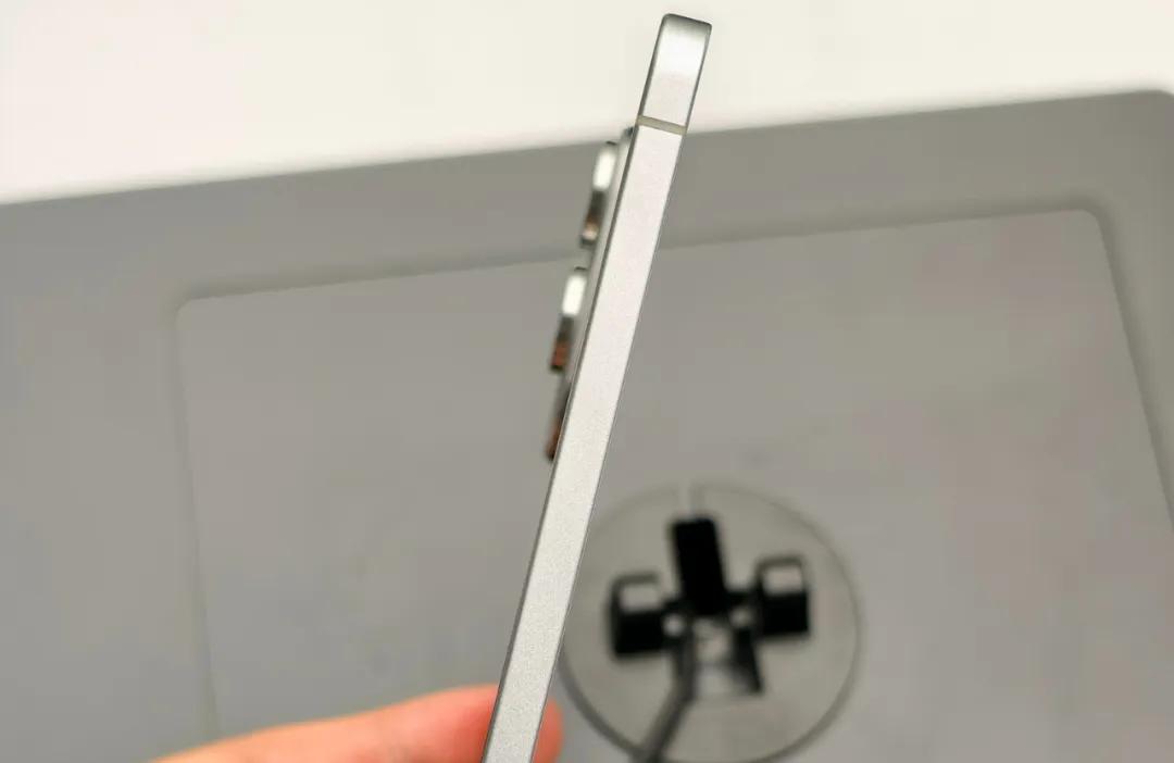 3款\"做出差異性\"的安卓手機,終于不再是千篇一律了!