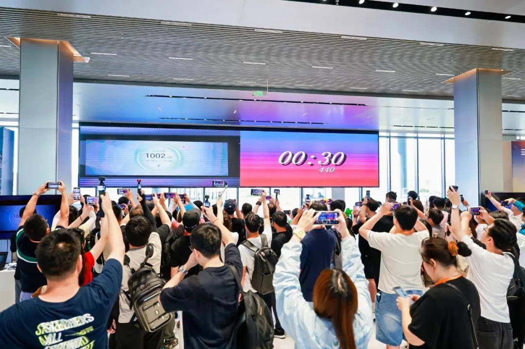 百萬狂歡賽道見│比亞迪漢家族交付破百萬輛