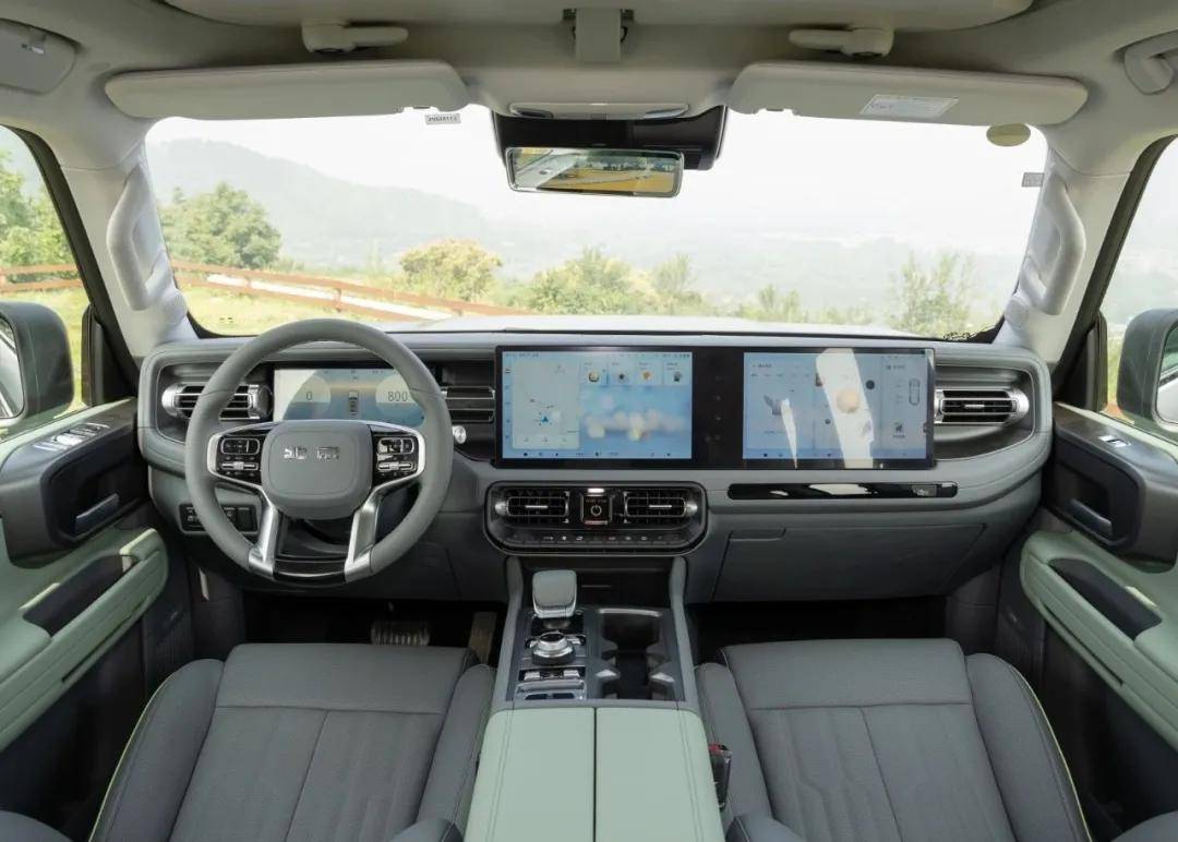 全新212銷量慘淡,陸云然說情懷是一種力量,但不是購車的力量