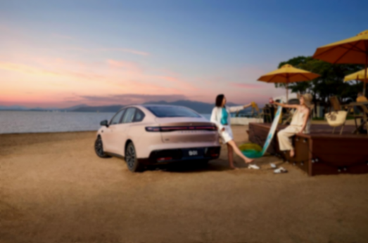 零跑B01:“半價Model 3”來了,嚇壞小鵬MONA M03?