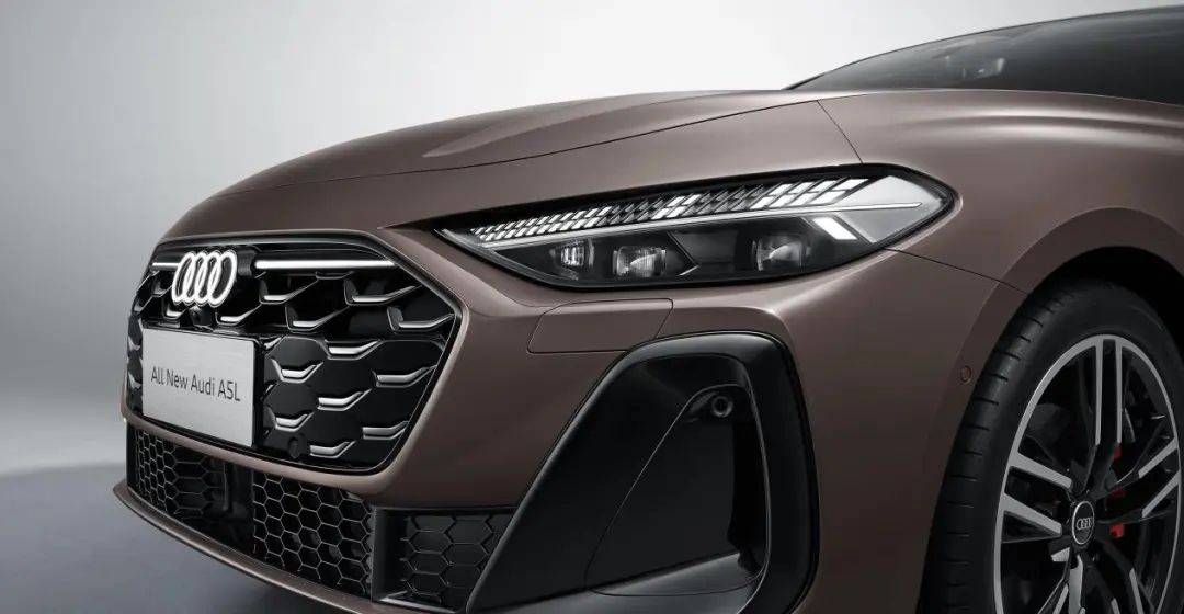 保姆級攻略!起步價相差2萬多,南北奧迪A5L該選誰?