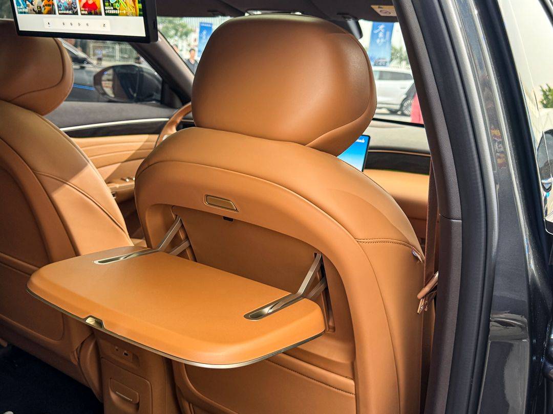 12.99萬(wàn)元起,軸距2米9的平民SUV,東風(fēng)風(fēng)神L8硬核預(yù)售