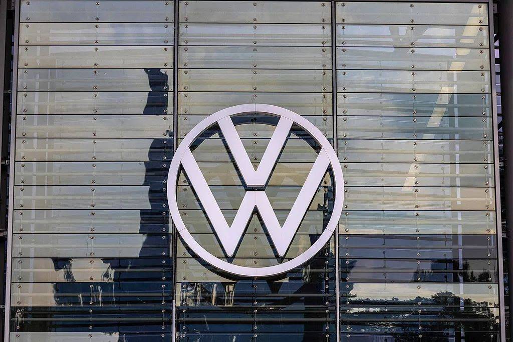 大眾的“電動車”:33%利潤暴跌的苦澀代價