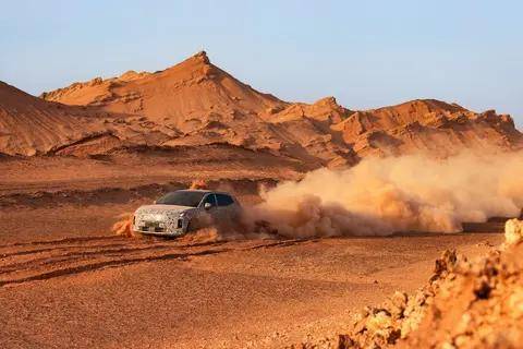 解析沃爾沃XC70「超混」,如何定義豪華新基準?