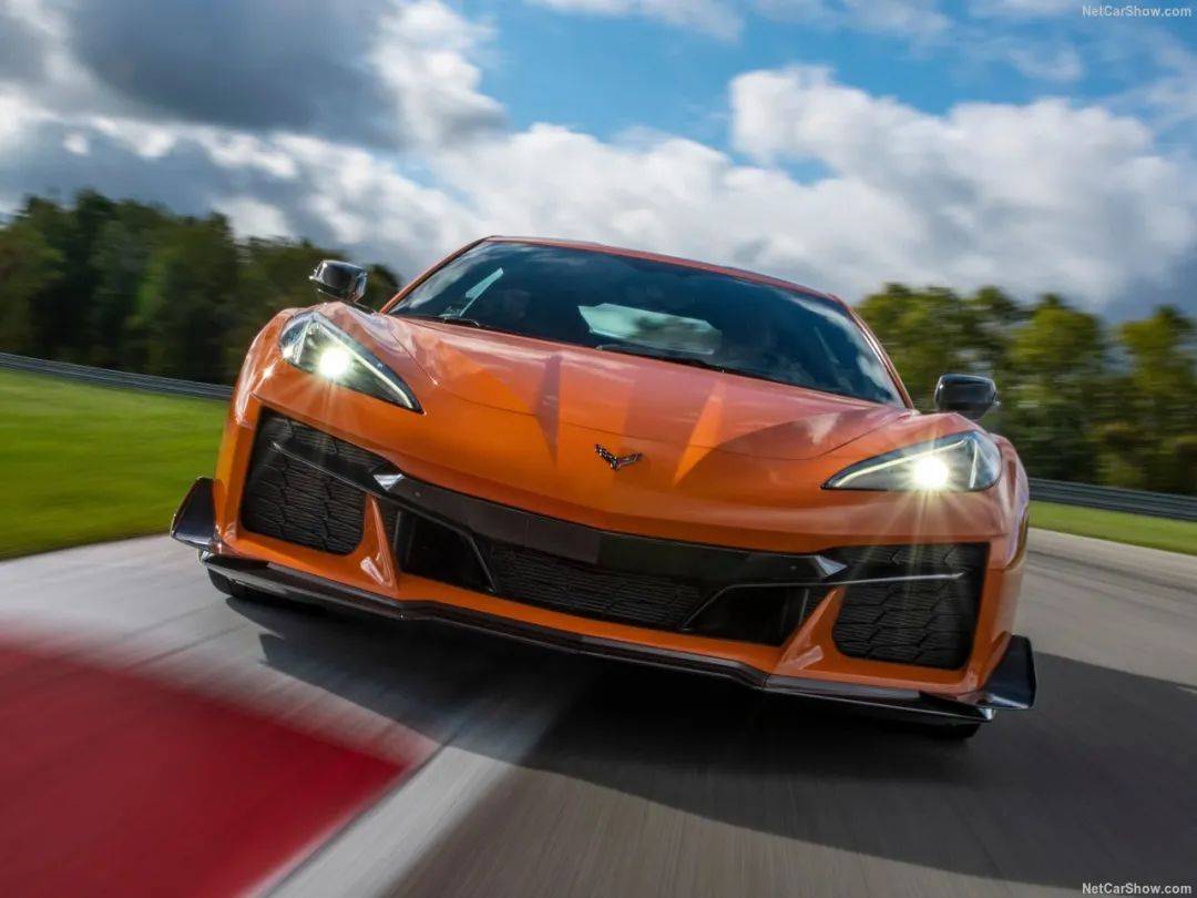 上千臺(tái)老款克爾維特Z06砸手里,只能給新款與更強(qiáng)的ZR1X讓位