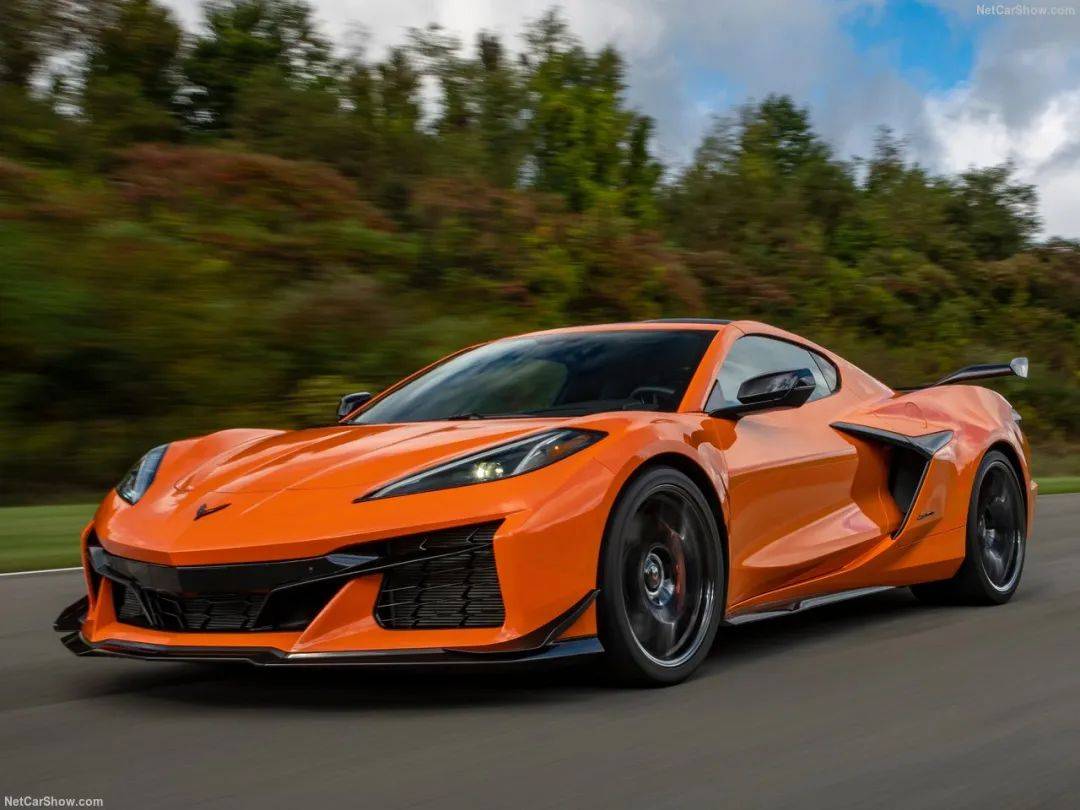 上千臺(tái)老款克爾維特Z06砸手里,只能給新款與更強(qiáng)的ZR1X讓位