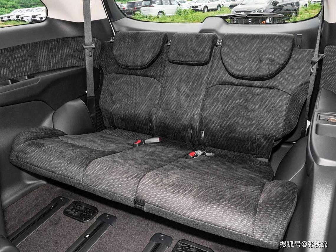 新款東風(fēng)本田艾力紳實車,換裝新前臉,7座,側(cè)滑門,8月上市