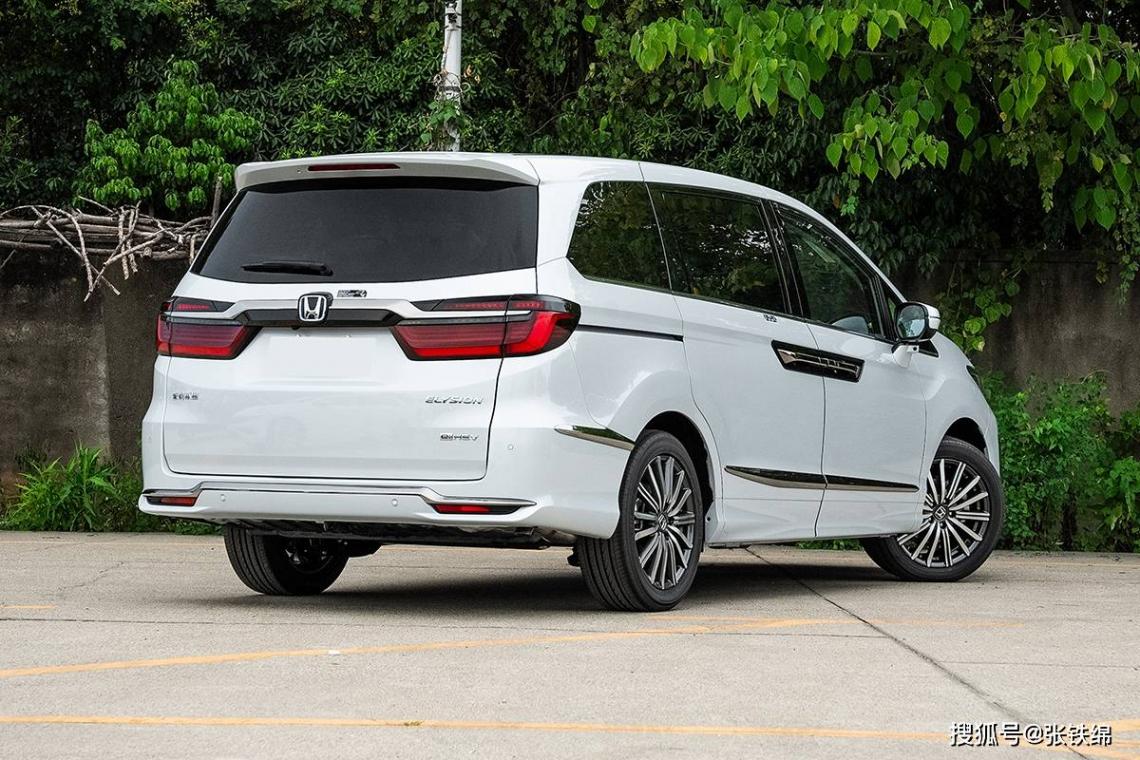 新款東風(fēng)本田艾力紳實車,換裝新前臉,7座,側(cè)滑門,8月上市