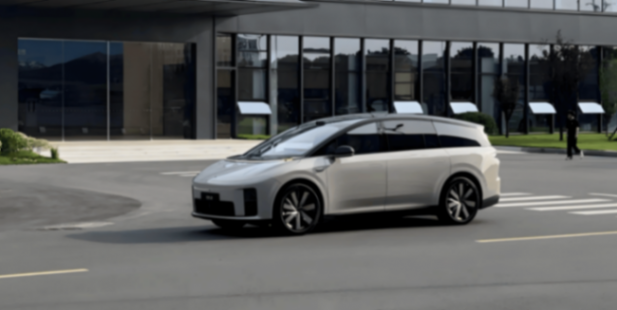 i8、L90巔峰對決?是叫花子討厭討米的,還是互黑炒流量?