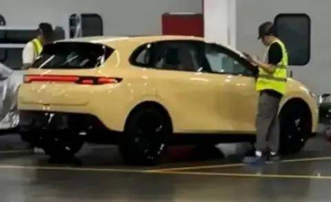 新車定名Lafa5,慕尼黑車展首發(fā),零跑不甘做“理想平替”?