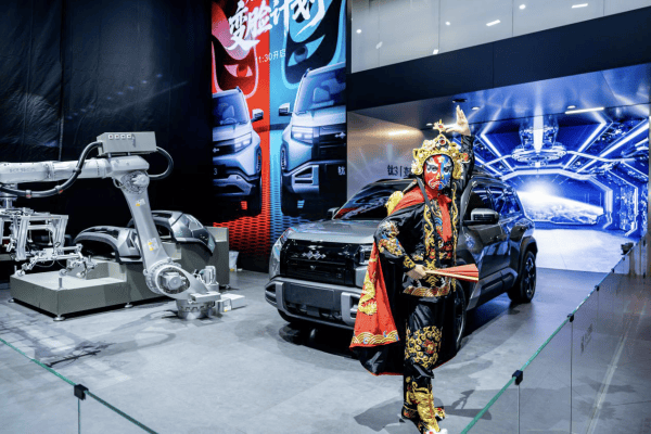 方程豹鈦3「變臉計劃」:支持新車換臉自由