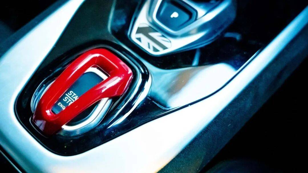 花100多萬,我為什么要買2.0T的蓮花EMIRA?