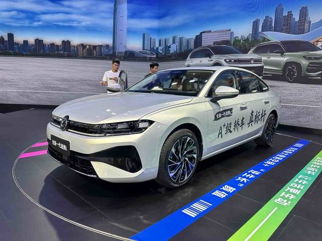 德系家轎的全面革新 成都車展實拍全新一代速騰L