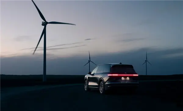 又被李斌融到錢了:到賬70億,或許被李斌和蔚來一次次打動(dòng)的資本,真的看好這個(gè)新能源領(lǐng)域的“亞馬遜”吧 又被李斌融到錢了:到賬70億