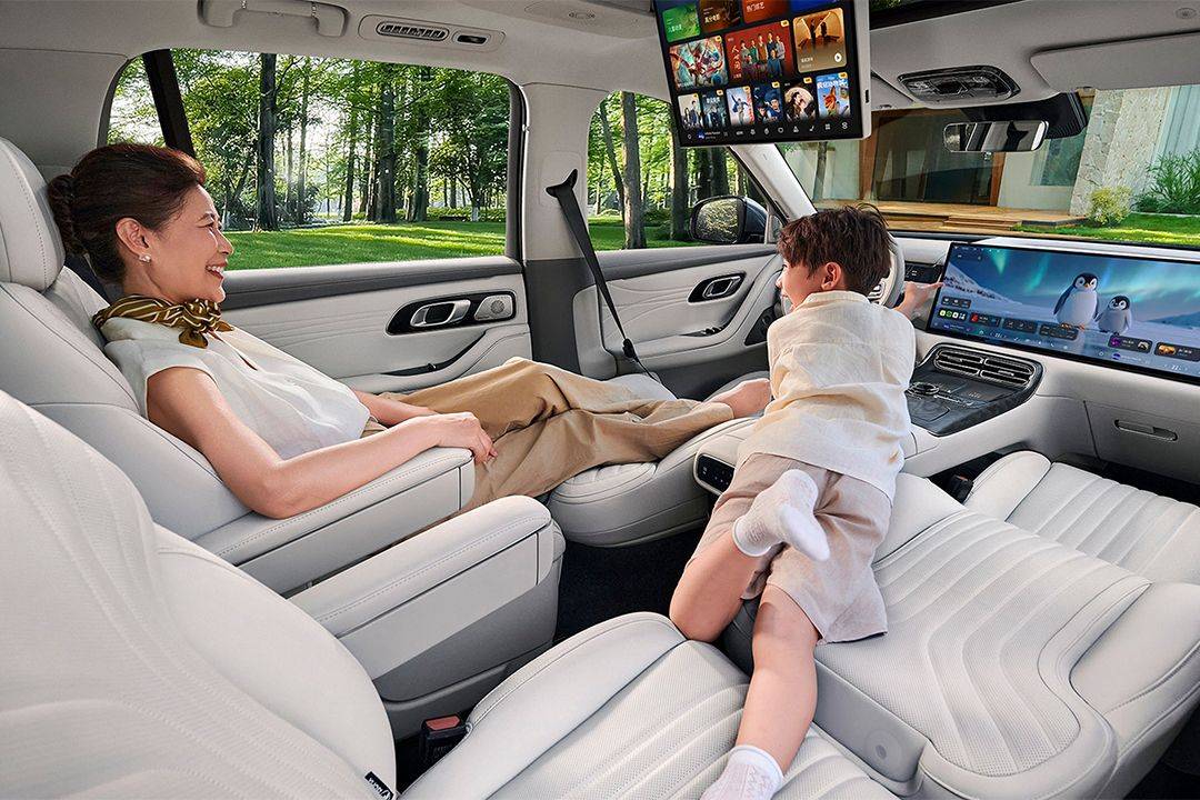 用理想L8一半的價格買理想L8 限時17.38萬起 吉利銀河M9正式上市