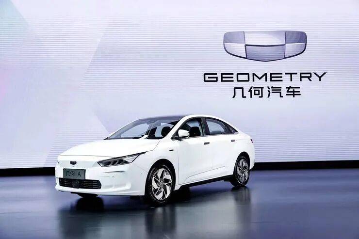 吉利新能源汽車電動車發(fā)展史,中國第一家生產(chǎn)自主品牌轎車的民營企業(yè)。