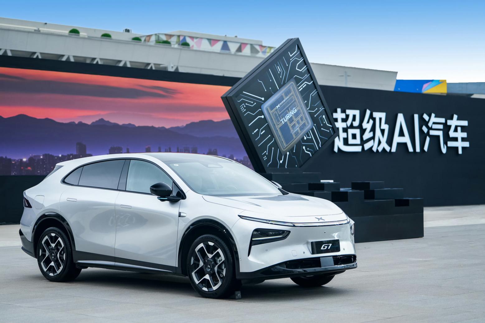 華為“陰影”下，蔚小理緊急“換防”？